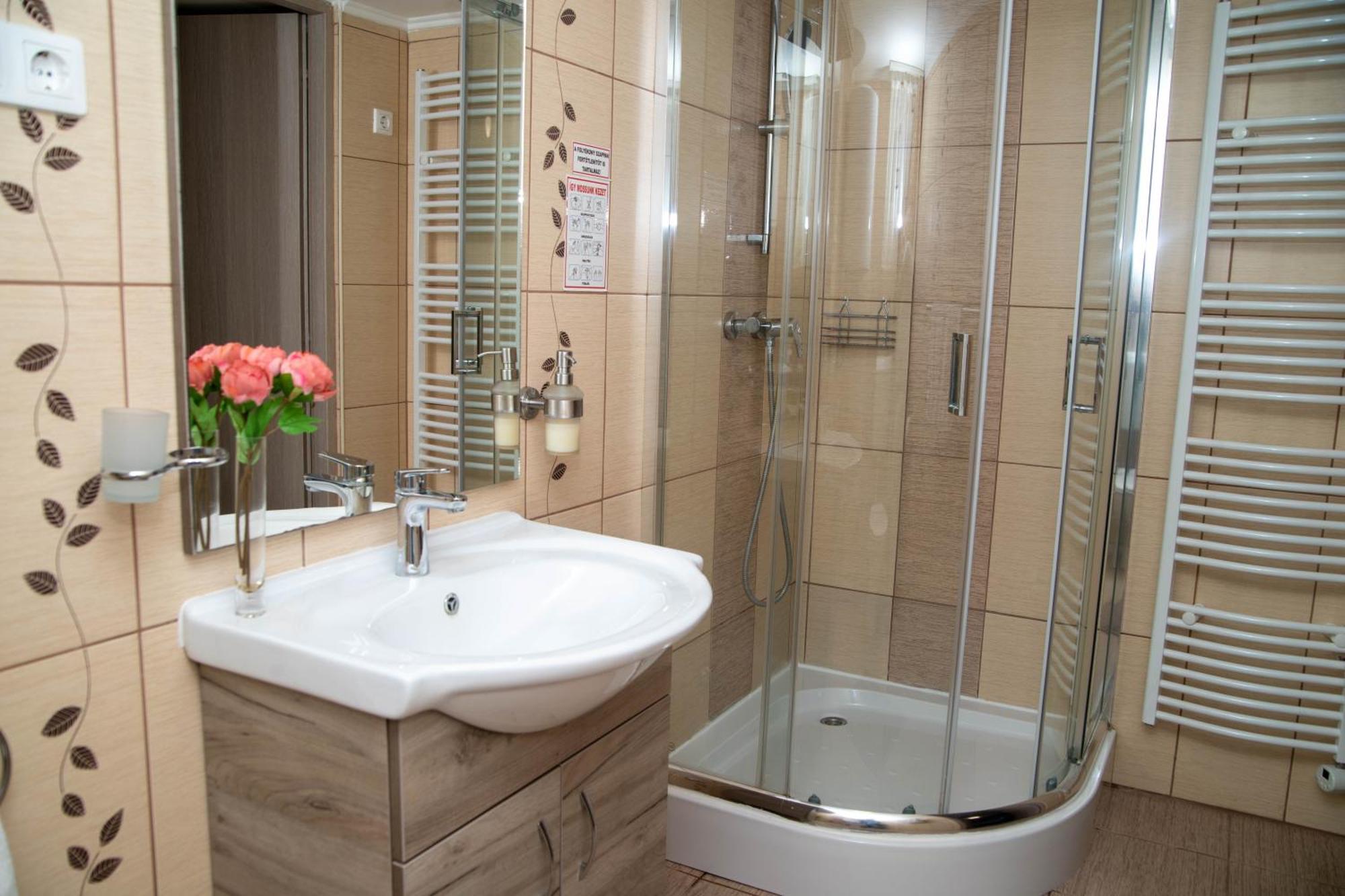 Boroka Vendeghaz Turkeve Hotel Bagian luar foto
