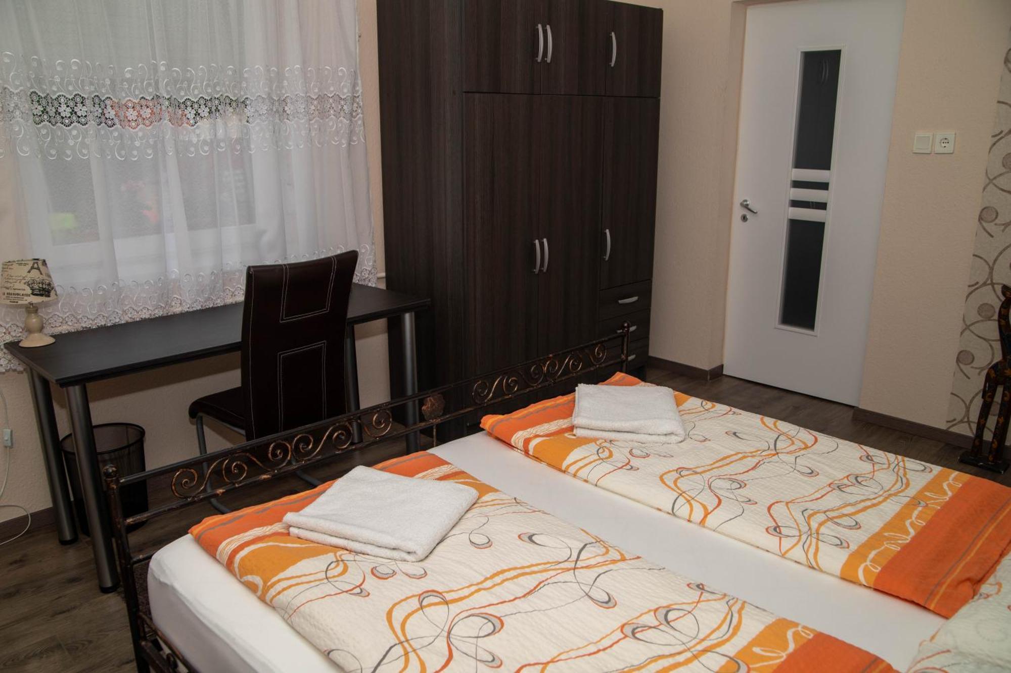 Boroka Vendeghaz Turkeve Hotel Bagian luar foto