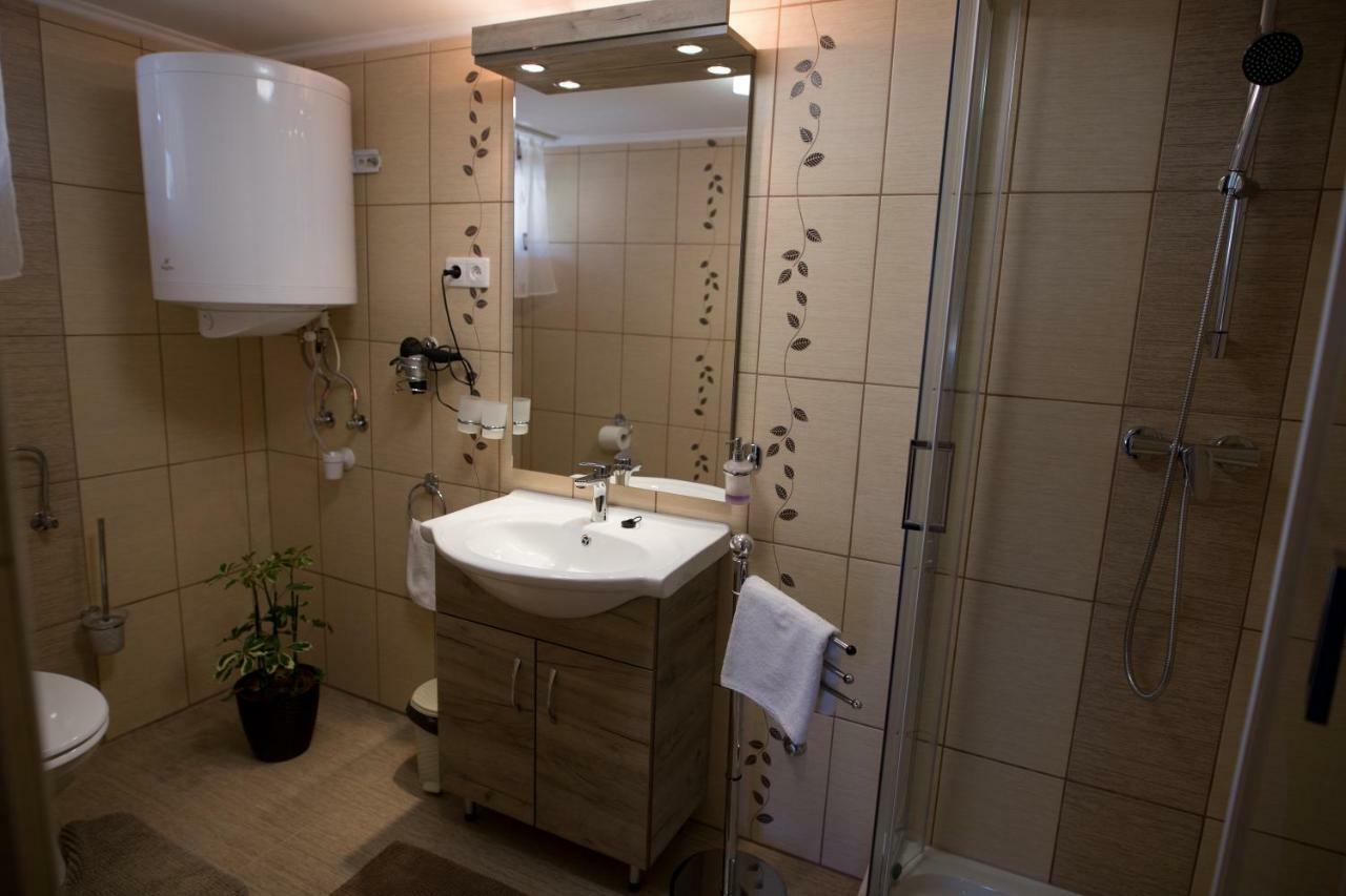 Boroka Vendeghaz Turkeve Hotel Bagian luar foto